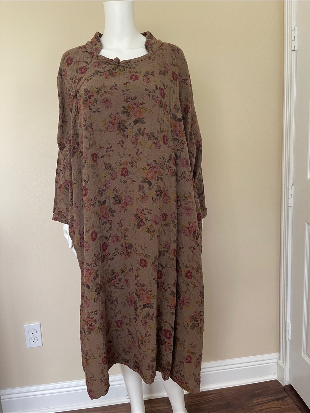 Source Unknown Floral Maxi Dress in Brown and Pink